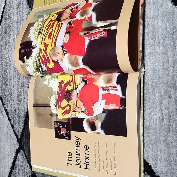 THE PEOPLE'S PRINCESS DIANA, PRINCESS OF WALES 1961-1997 HARDBACK BOOK - Picture 14 of 16